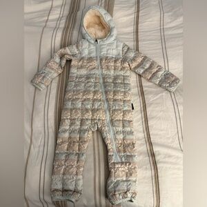 The North Face®
Unisex Baby ThermoBall™ One Piece Jumpsuit - Baby